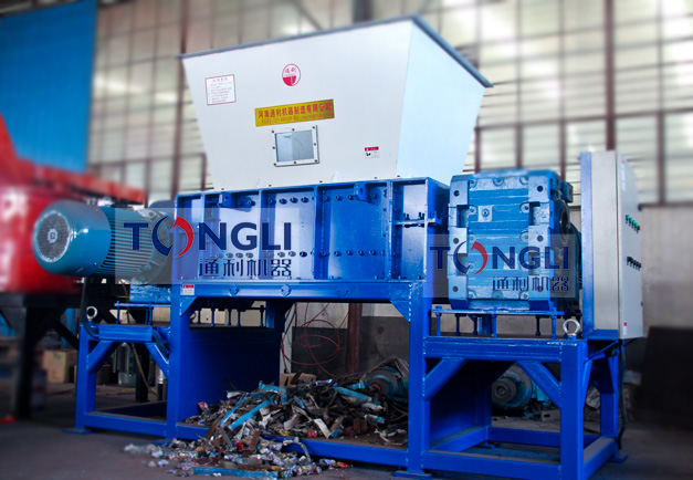 TL100系列四轴撕碎机